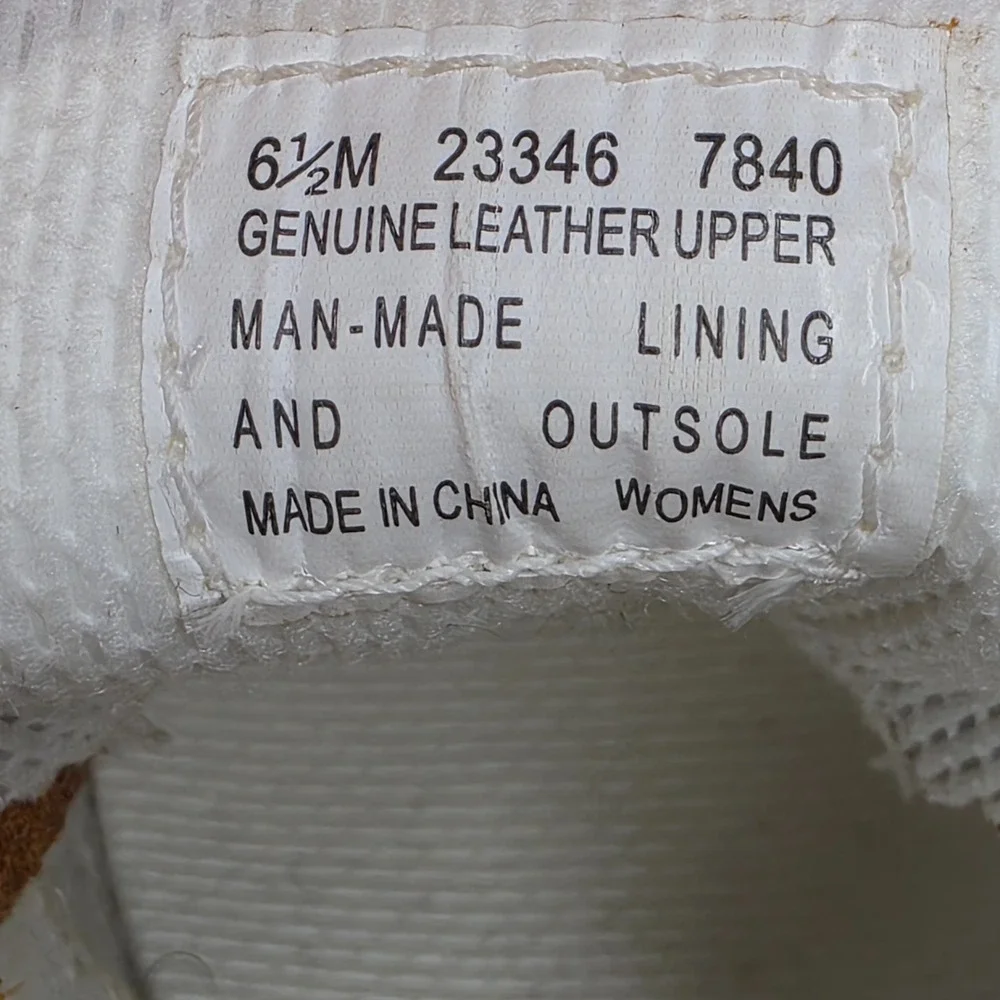 Timberland Nellie Chukka Boots Waterproof #23346 Wheat Womens Sz 6.5 *READ